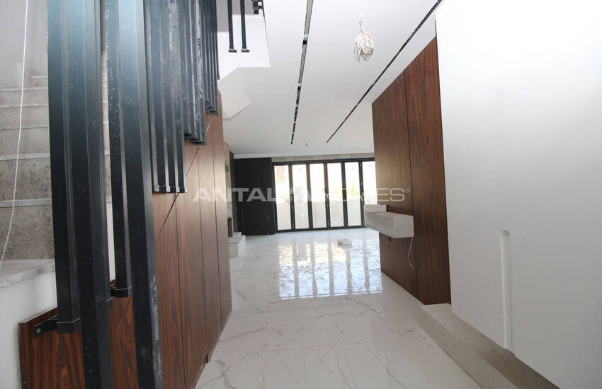 Häuser Mit Pool In Flughafennähe In Antalya Aksu 34