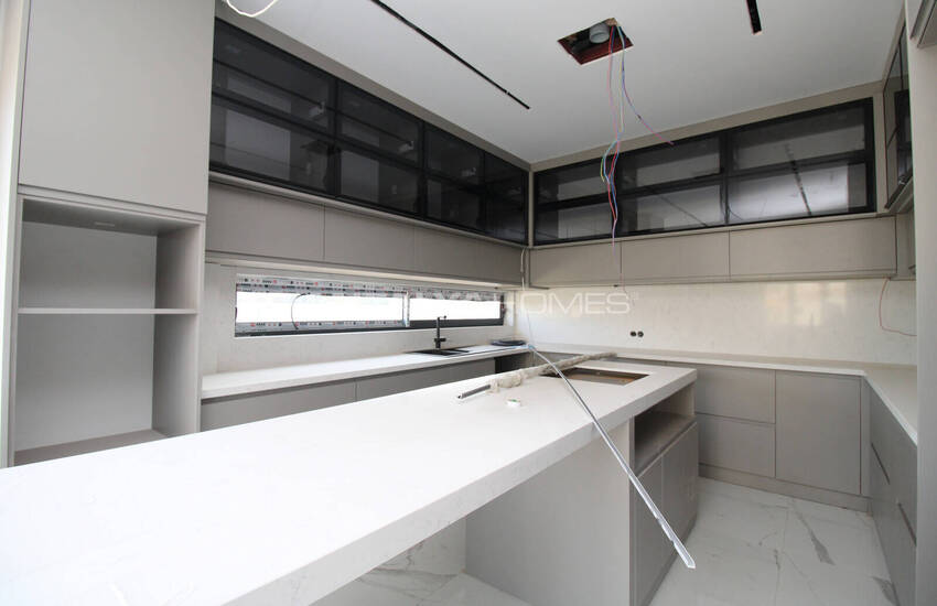 Häuser Mit Pool In Flughafennähe In Antalya Aksu 19