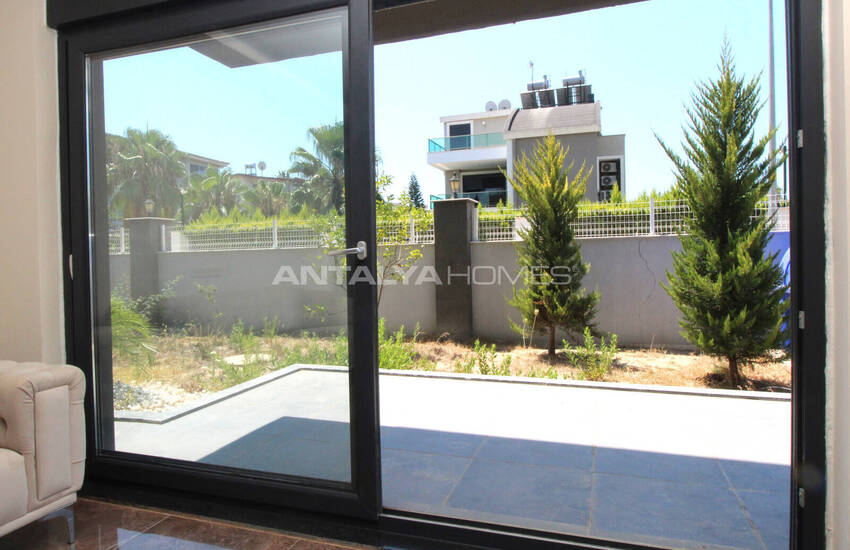 Investment Property in Complex with Pool in Antalya Kadriye 28