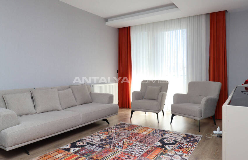 Döşemealtı'nda Rengi Antalya Sitesi'nde Eşyalı 1 Yatak Odalı Daire 7