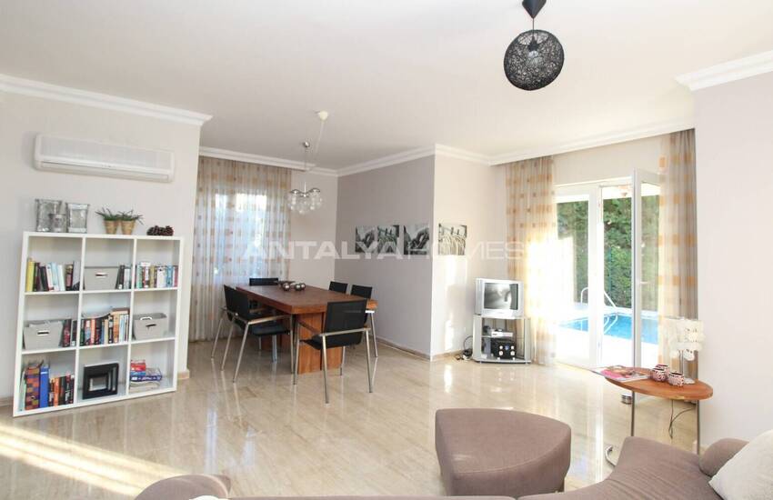 Antalya Kadriye'de İdeal Konumda Eşyalı Villa 25