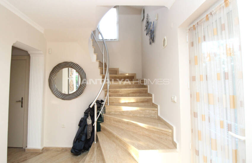 Antalya Kadriye'de İdeal Konumda Eşyalı Villa 43