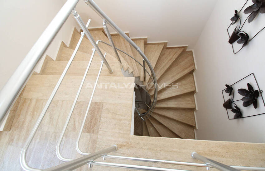 Antalya Kadriye'de İdeal Konumda Eşyalı Villa 44