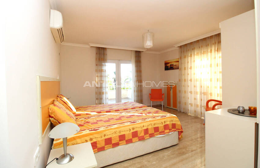 Antalya Kadriye'de İdeal Konumda Eşyalı Villa 32