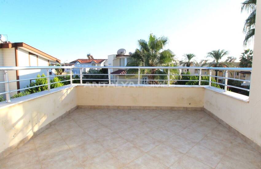 Antalya Kadriye'de İdeal Konumda Eşyalı Villa 50