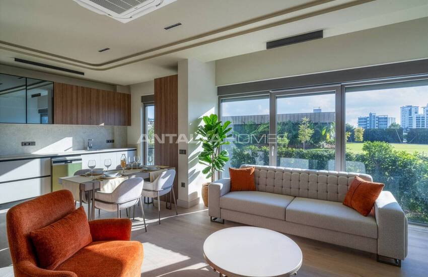 Flats in Complex with Ideal Location Antalya Altintas 7