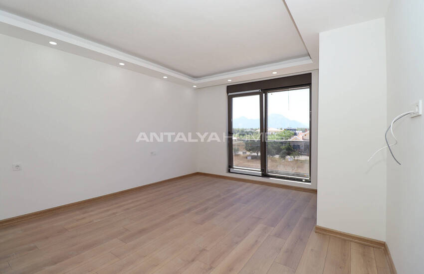 Stylish Apartments with Forest Views in Antalya Dosemealti 28