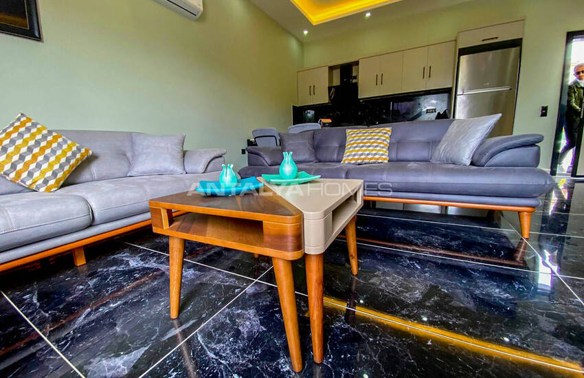 Alanya Avsallar'da Plaja Yakın Şık Tasarımlı Daireler 19