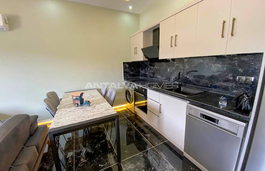 Alanya Avsallar'da Plaja Yakın Şık Tasarımlı Daireler 22