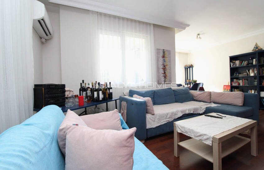 Spacious Apartment in Complex Close to Sea in Antalya Muratpasa 22