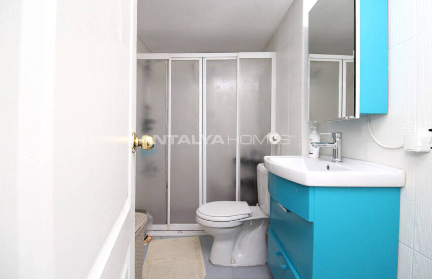 Spacious Apartment in Complex Close to Sea in Antalya Muratpasa 47