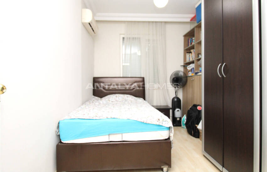 Spacious Apartment in Complex Close to Sea in Antalya Muratpasa 37