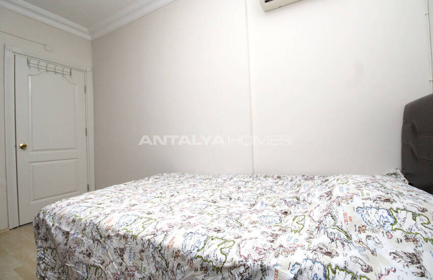 Spacious Apartment in Complex Close to Sea in Antalya Muratpasa 35