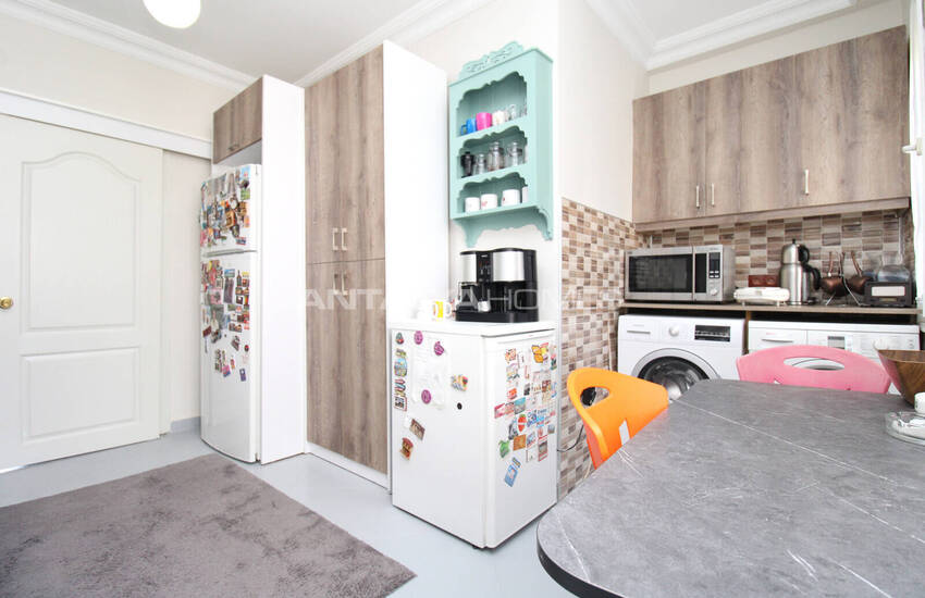 Spacious Apartment in Complex Close to Sea in Antalya Muratpasa 27