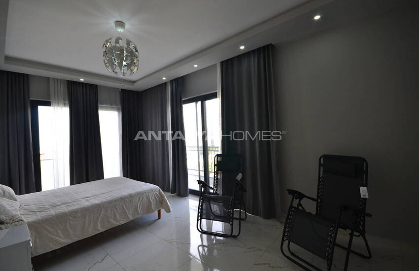 Alanya Mahmutlar'da Deniz Manzaralı ve Eşyalı Dubleks Daire 26