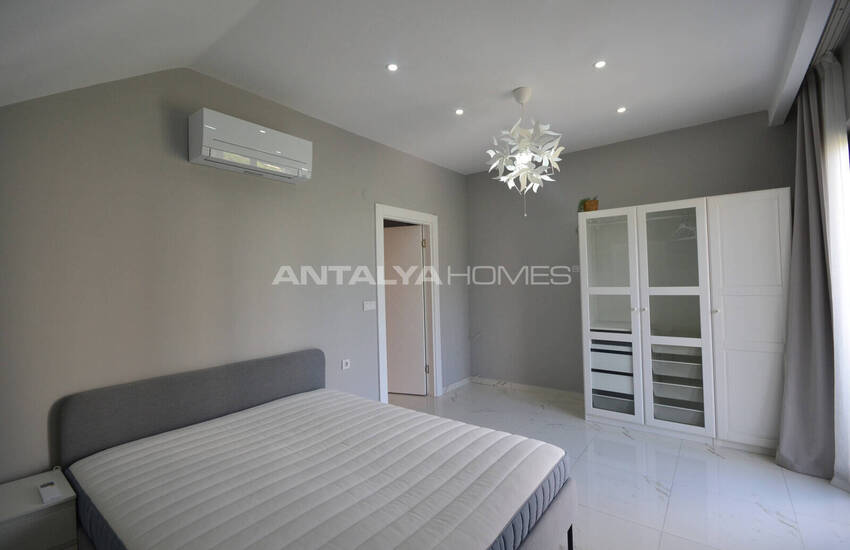 Alanya Mahmutlar'da Deniz Manzaralı ve Eşyalı Dubleks Daire 37