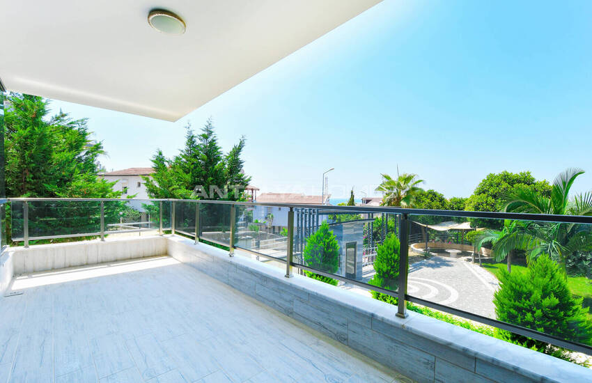 عقارات مطلة على البحر بالقرب من المرافق في ألانيا 39