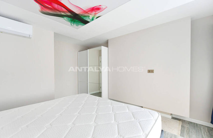 Sea View Real Estate Close to Amenities in Alanya Kargicak 45