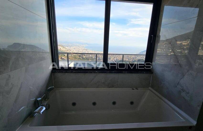 ملک با دید دریا با استخر و باغ خصوصی در آلانیا 14