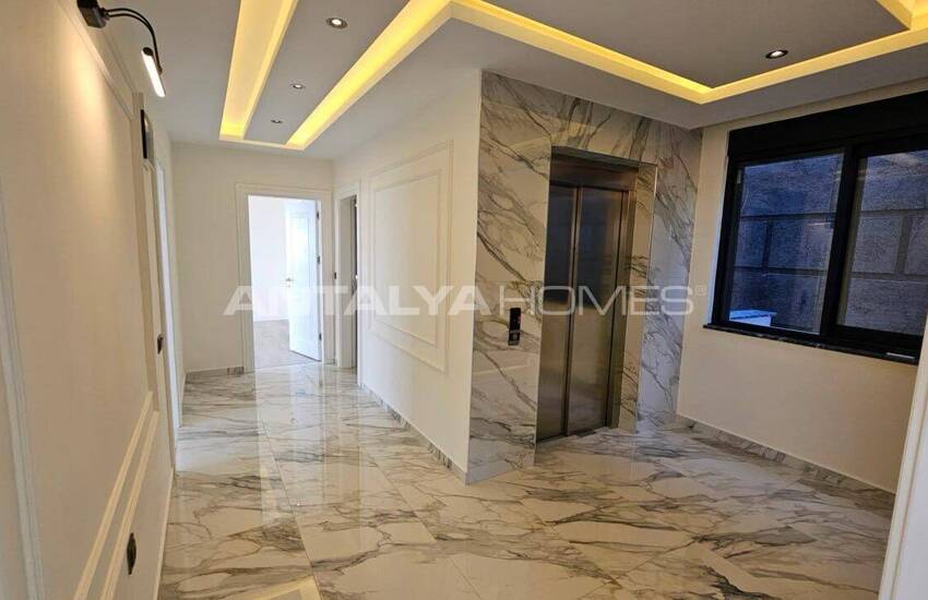 ملک با دید دریا با استخر و باغ خصوصی در آلانیا 20