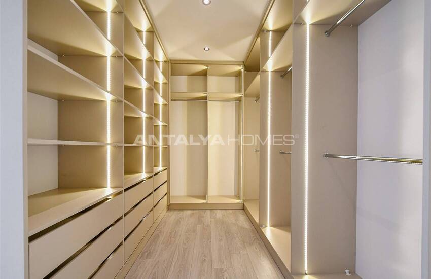 Sea View Property with Private Pool and Garden in Alanya 24