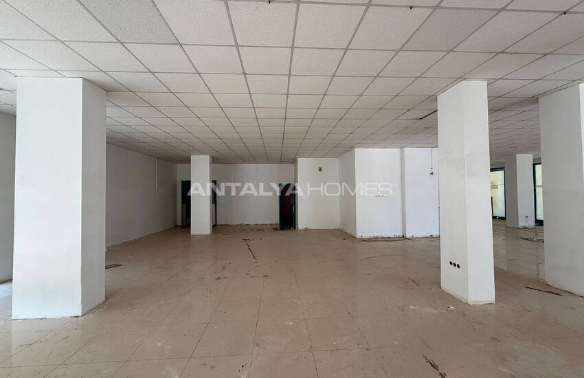 Spacious Beachfront Commercial Unit with Rental Guarantee in Alanya 8