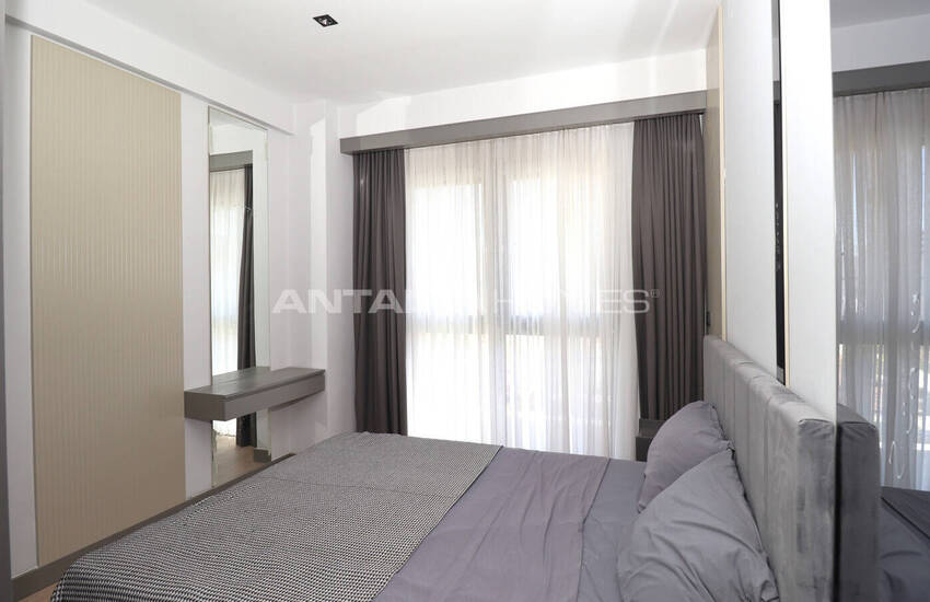 Antalya Altıntaş'ta Ana Cadde Üzerindeki Sitede Satılık Daireler 9