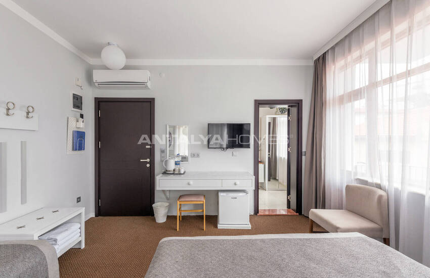 Hôtel De Charme Avec 17 Chambres Et Café Dans Vieille Ville D'antalya 27