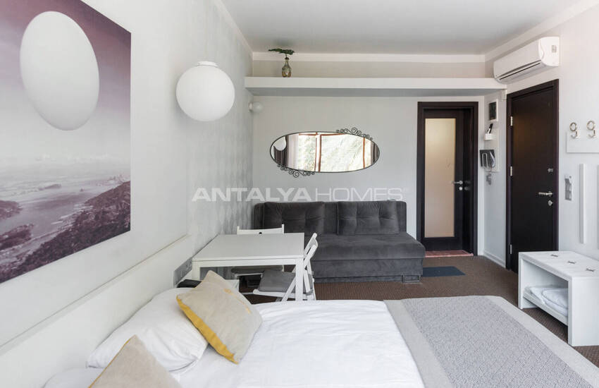 Hôtel De Charme Avec 17 Chambres Et Café Dans Vieille Ville D'antalya 28