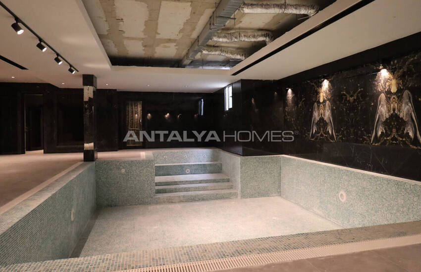 Antalya Döşemealtı'nda Geniş Bahçeli ve Yüksek Tavanlı Villalar 55