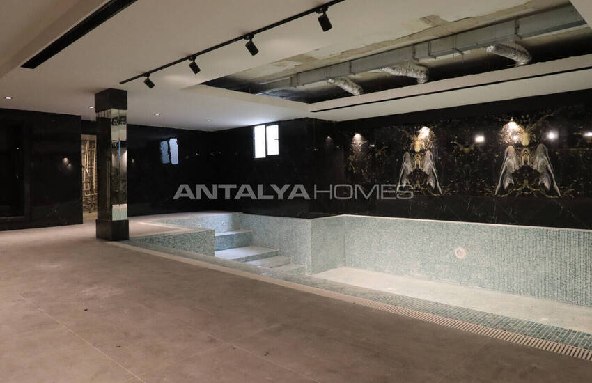 Antalya Döşemealtı'nda Geniş Bahçeli ve Yüksek Tavanlı Villalar 54