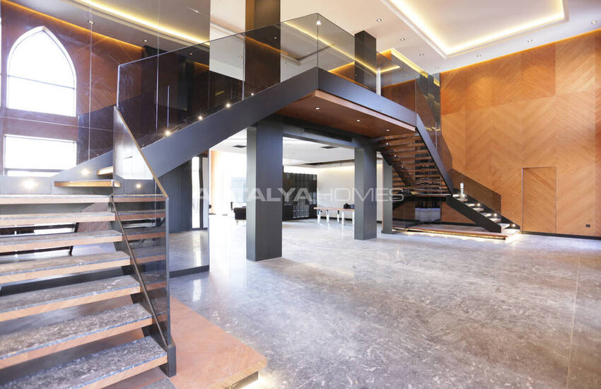 Antalya Döşemealtı'nda Geniş Bahçeli ve Yüksek Tavanlı Villalar 33