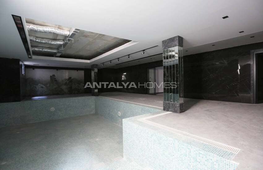 Antalya Döşemealtı'nda Geniş Bahçeli ve Yüksek Tavanlı Villalar 52