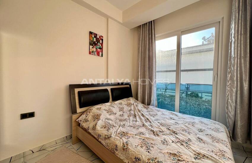 Alanya Oba'da Merkezi Konumda Satılık Eşyalı Daire 26
