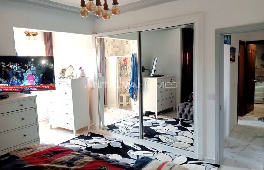 Меблированный Двухквартирный Дом в Анталии Кадрие 24