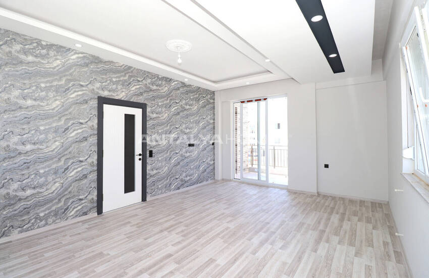 Ruime Appartementen Met Balkon Dicht Voorzieningen In Antalya Kepez 13