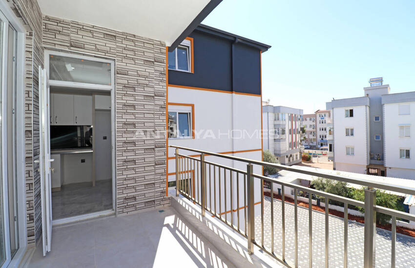 Ruime Appartementen Met Balkon Dicht Voorzieningen In Antalya Kepez 24