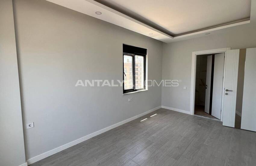 Spacious Flats in a Project with Pool in Altıntaş Antalya 24