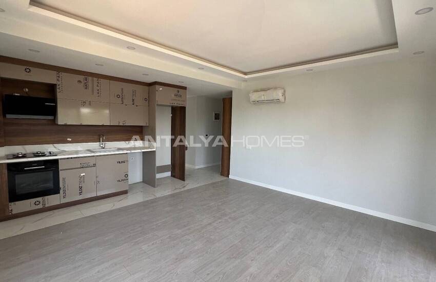 Spacious Flats in a Project with Pool in Altıntaş Antalya 16