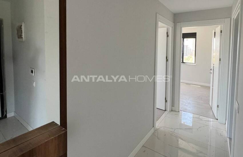 Spacious Flats in a Project with Pool in Altıntaş Antalya 34
