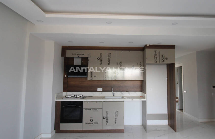 Spacious Flats in a Project with Pool in Altıntaş Antalya 19