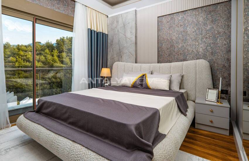 Alanya'da Özel Havuzlu Şık Tasarımlı Müstakil Evler 11