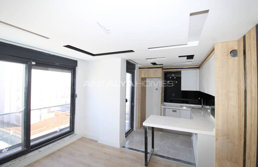 Aksu Altıntaş'ta Havuzlu Sitede 1 Odalı Daire 9