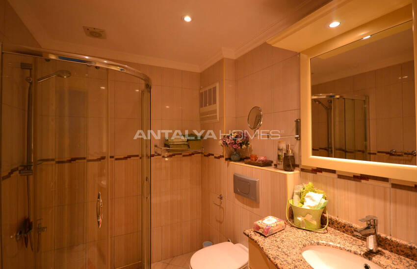 Alanya Mahmutlar'da Deniz ve Şehir Manzaralı Dubleks Daire 15