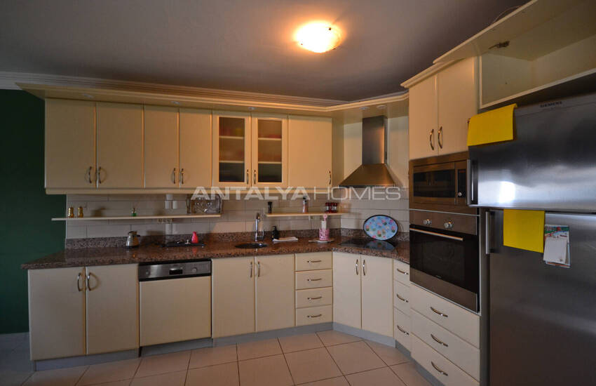 Alanya Mahmutlar'da Deniz ve Şehir Manzaralı Dubleks Daire 23