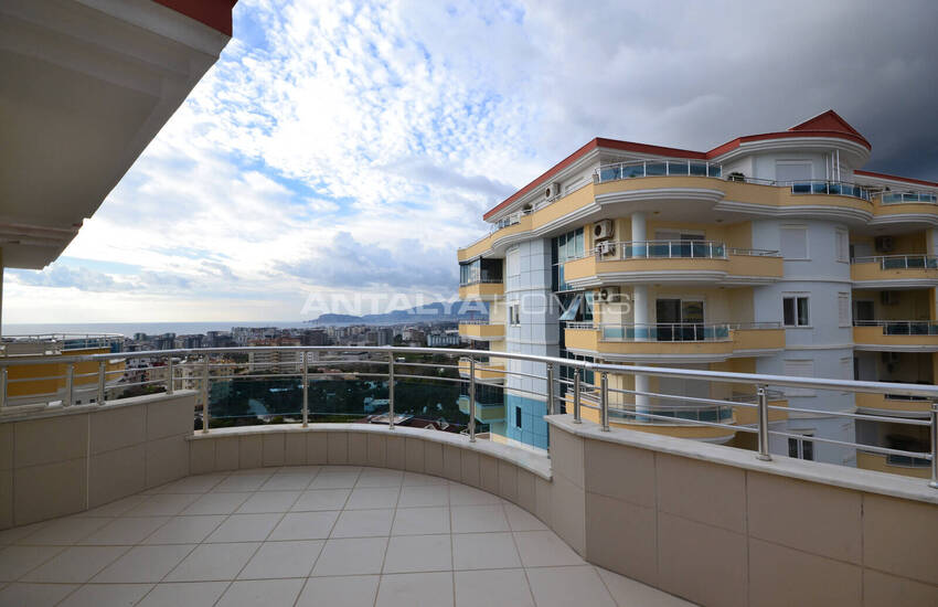 Alanya Mahmutlar'da Deniz ve Şehir Manzaralı Dubleks Daire 20