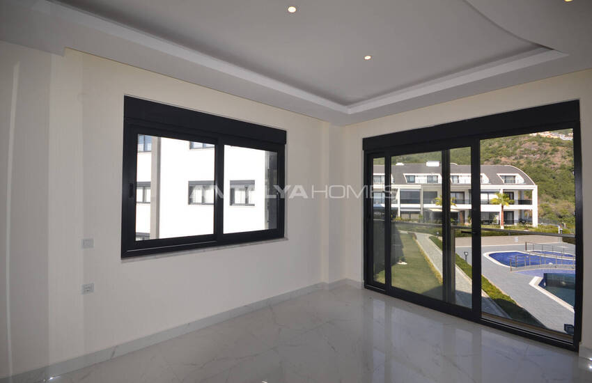 Квартира С Видом На Море И Город В Алании Тепе 13