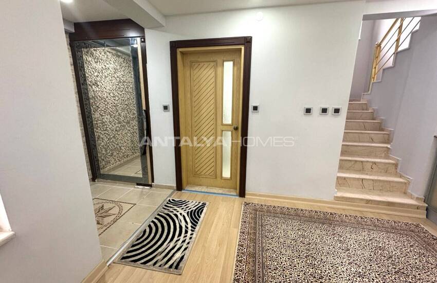 Semi-detached Villa Near the Golf Course in Antalya Kadriye 33