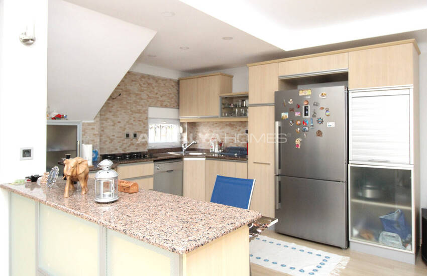 Semi-detached Villa Near the Golf Course in Antalya Kadriye 19