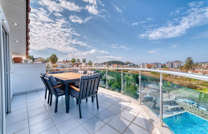 Detached House with Private Pool in Alanya 57
